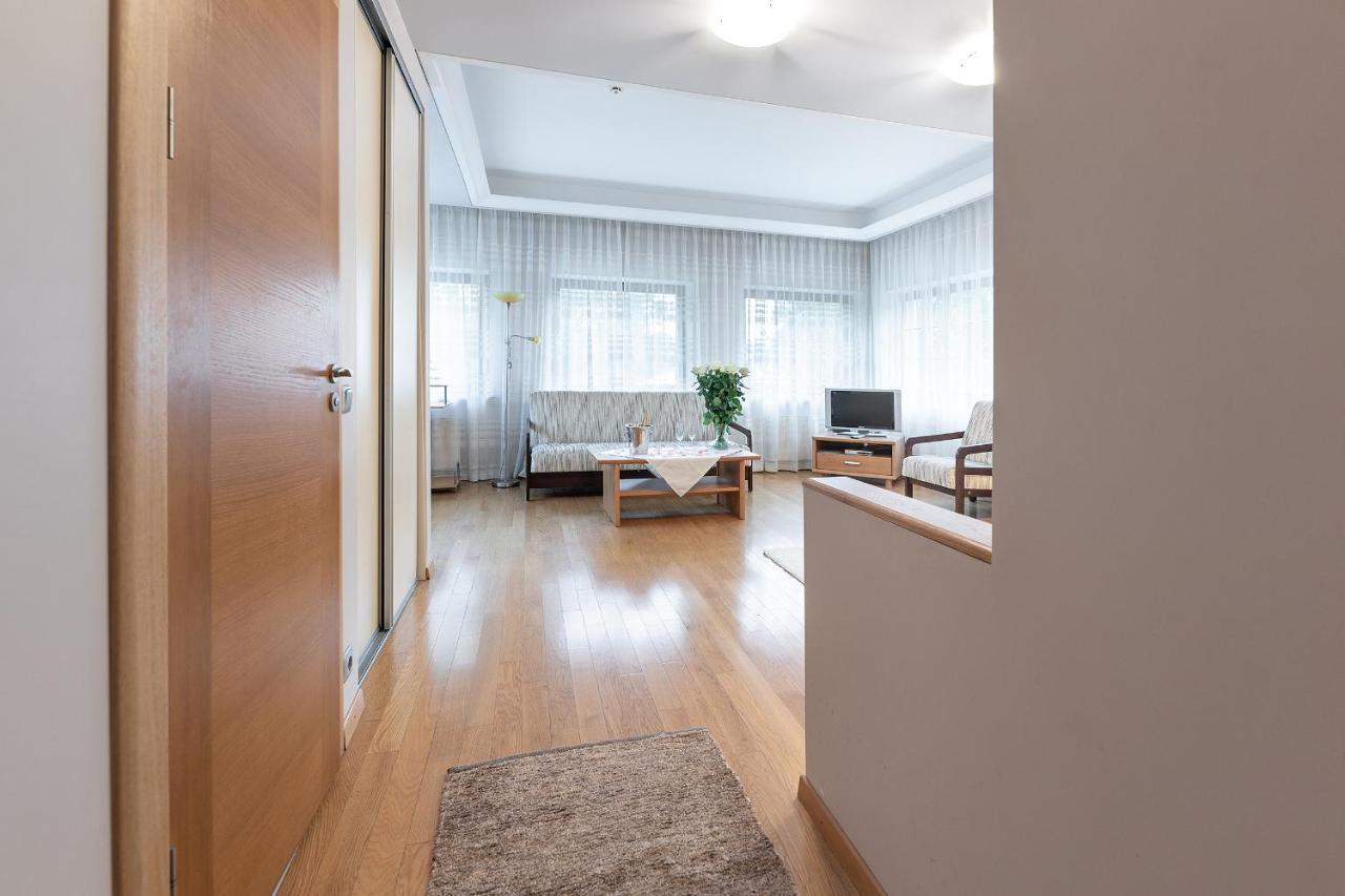 Room In Bb - Valensija - Suite For Two In Nice Hotel Jurkalne Zewnętrze zdjęcie